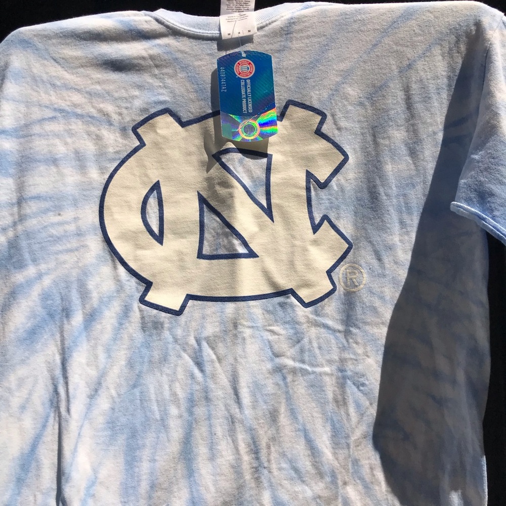 UNC tye Dye shirt size Medium NWT